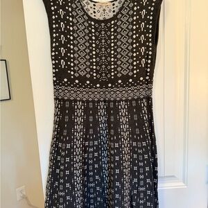 41 Hawthorn Dark Grey and White Geometric Midi Dress